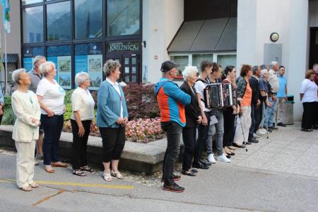 POD LIPO NA PREDVEČER DNEVA DRŽAVNOSTI 4